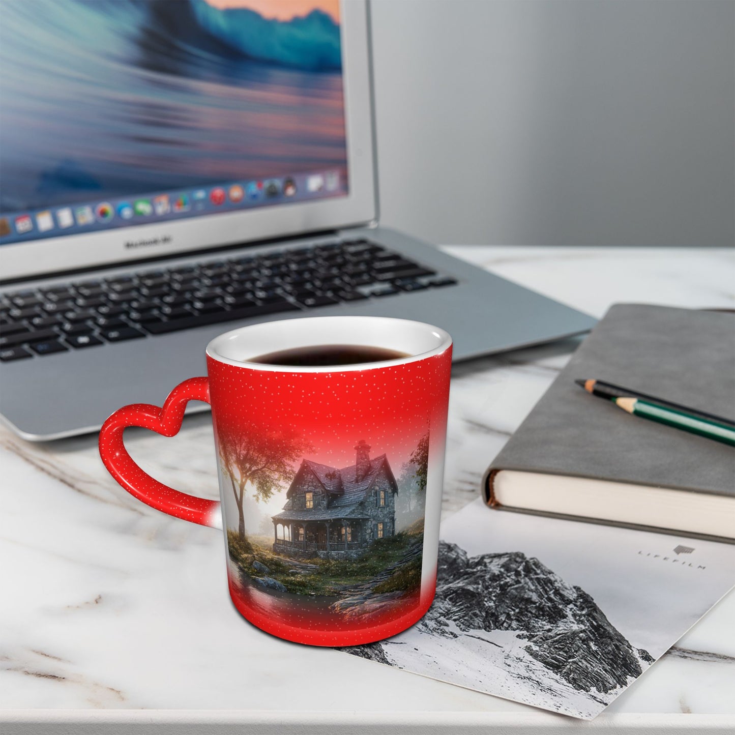 Heart Handle Color Changing Ceramic Mug – Heat Sensitive Artistic Cup for Hot & Cold Drinks
