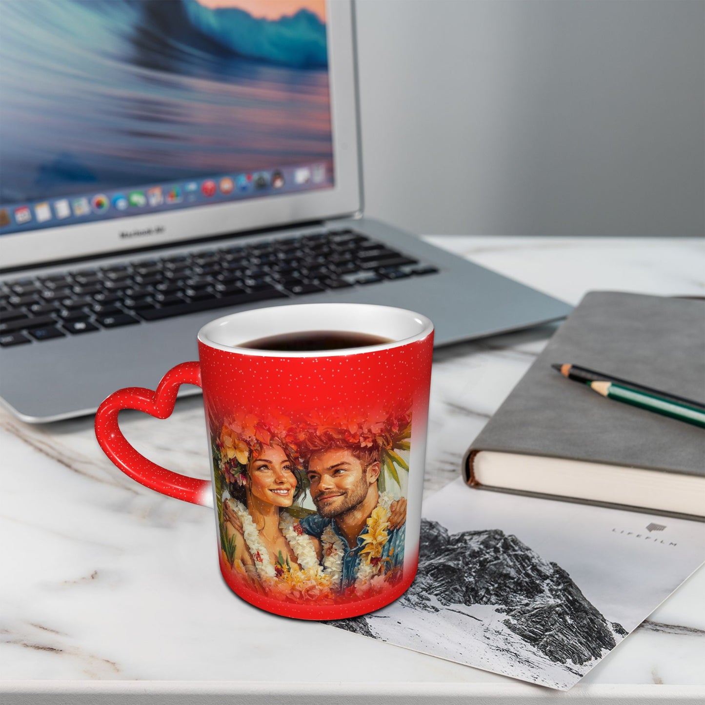 Romantic Couple Color Changing Mug – Red Heart Handle Ceramic Cup with Heat Sensitive Ink