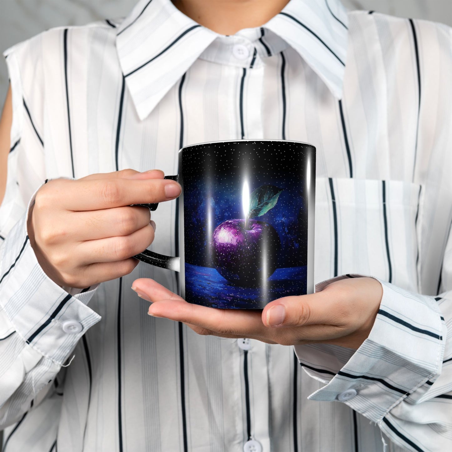 Purple Galaxy Apple Color Changing Mug – Heart Handle Heat Sensitive Ceramic Cup