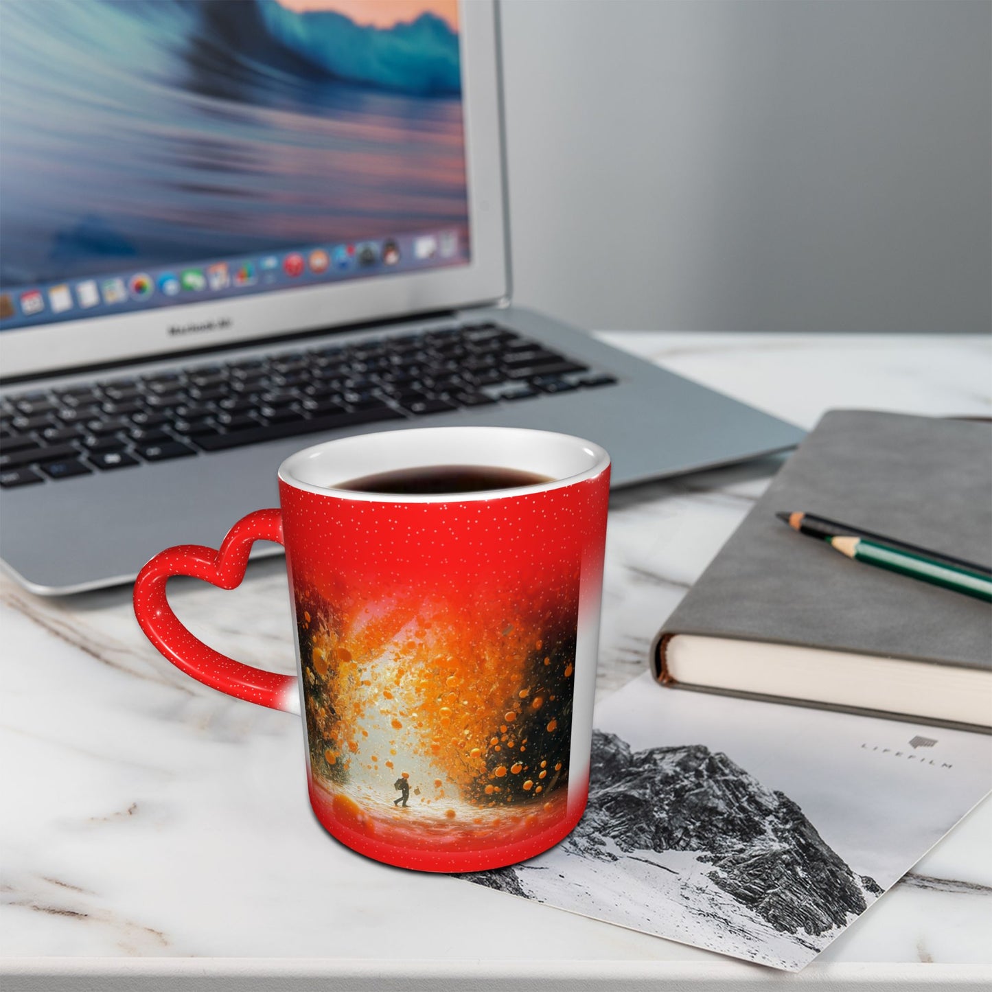 Fiery Art Scene Color Changing Mug – Heart Handle Heat Sensitive Ceramic Cup for Lovers